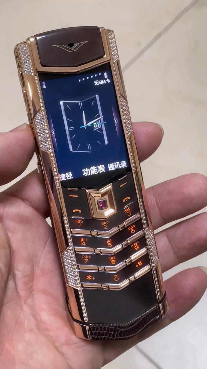 Vertu手机天价之谜:手工打造与奢华定制背后的价值逻辑