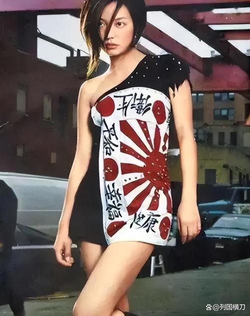赵薇遭全网封禁,官方定性:妄议历史,触碰资本与舆论红线
