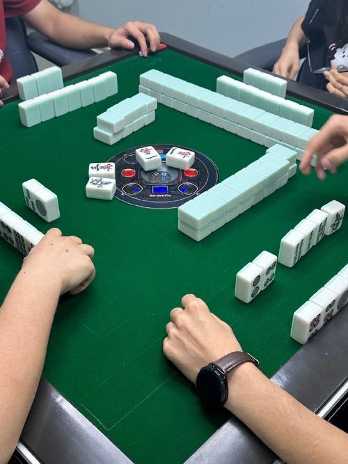 一起打牌下载 - 免费在线棋牌游戏大厅，快速下载畅玩