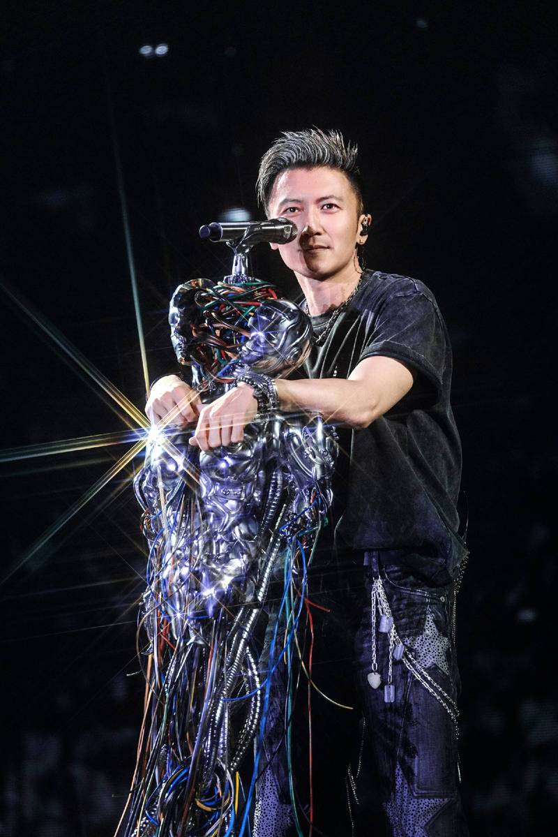 谢霆锋演唱会高清完整版下载 经典现场重现