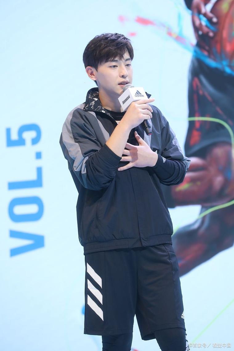 邓伦因偷逃税被追缴并罚款1.06亿,演艺事业就此终止