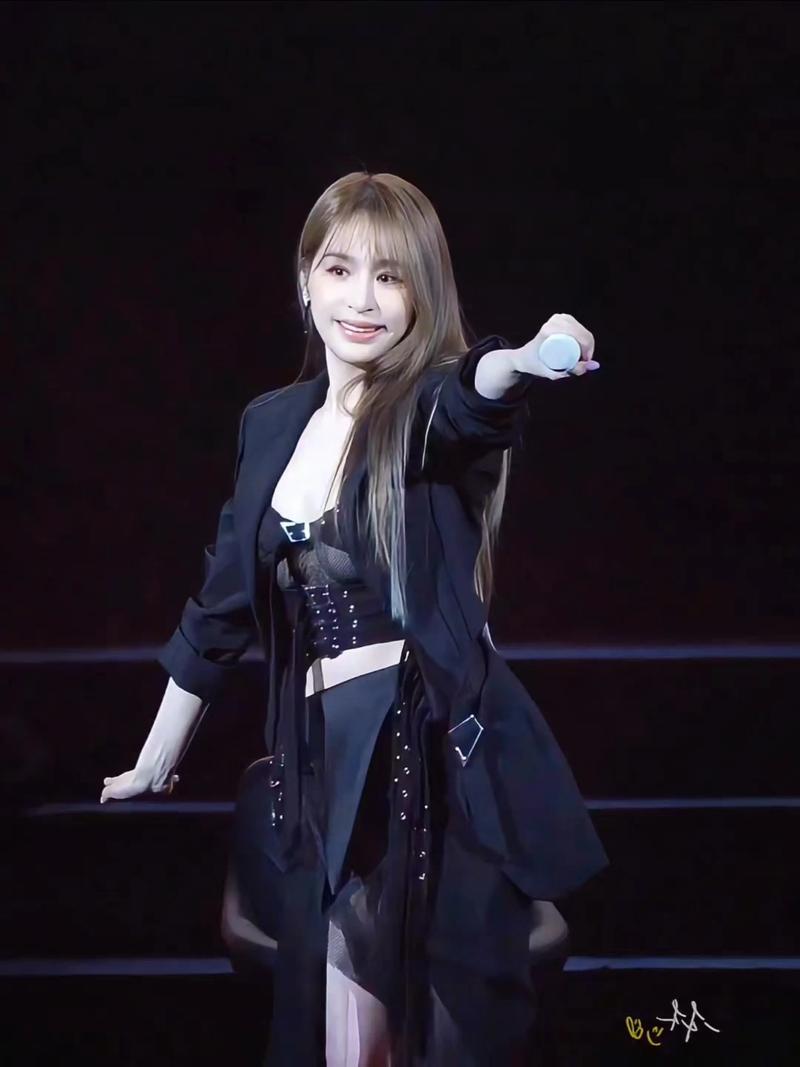 王心凌演唱会高清完整版下载 | 经典曲目全收录