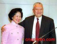 董建华因身体原因辞去全国政协副主席职务